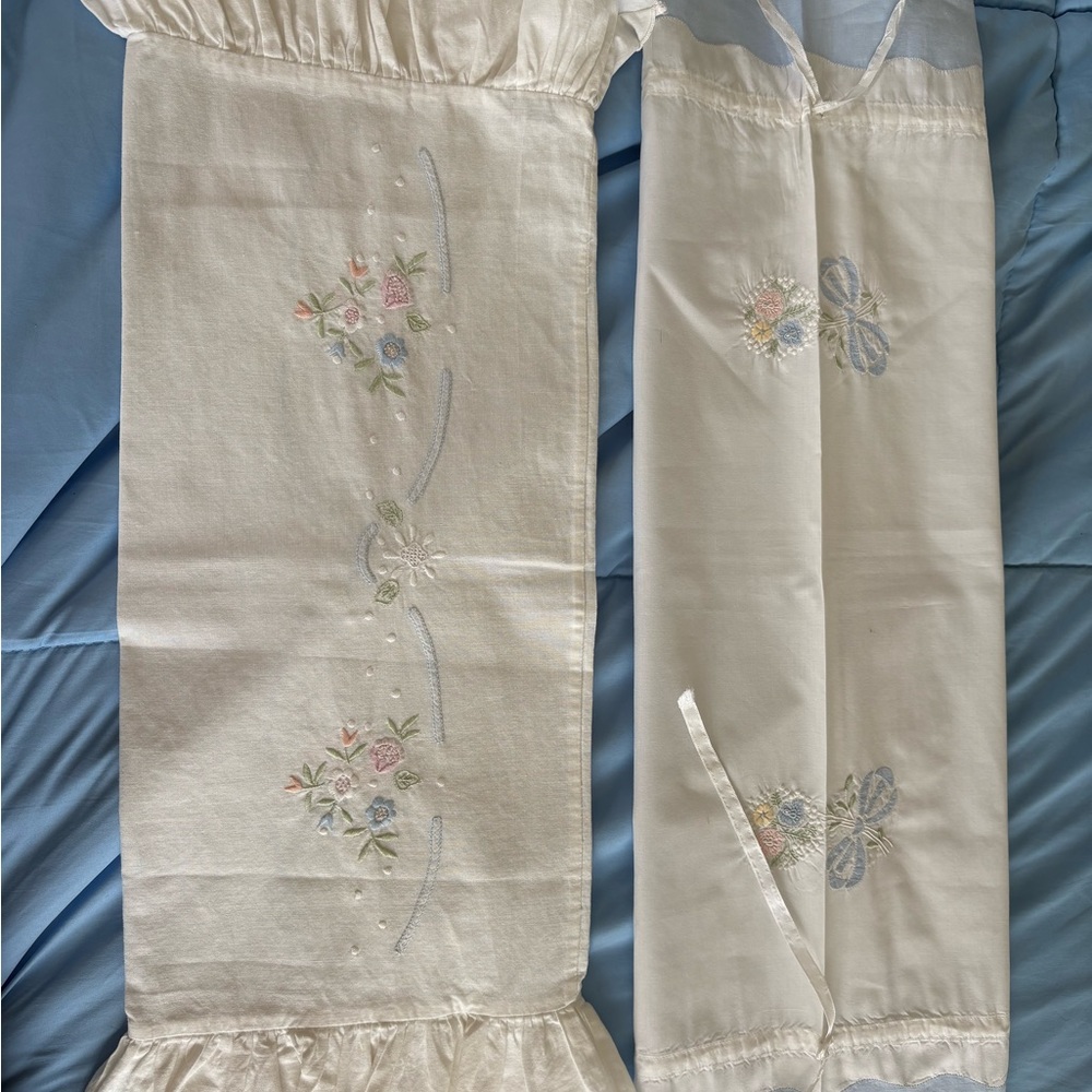 Embroidered Floral White Pillowcases - boudoir size